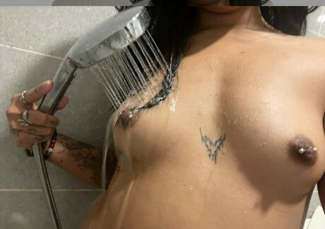 巨乳ブルネットオンリーファンズ アートポルノ アーカイブ