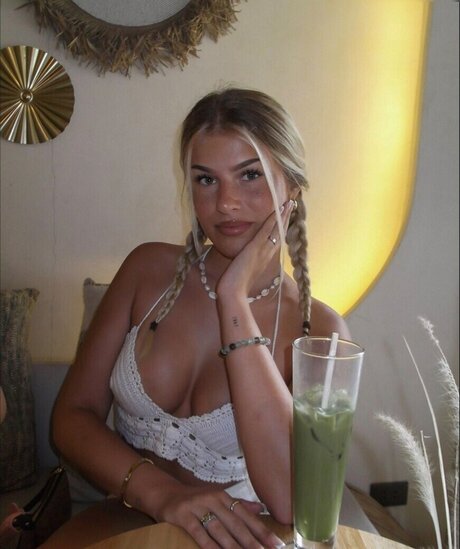 熟女のおまんこオンリーファンズ 無料ヌード 画像