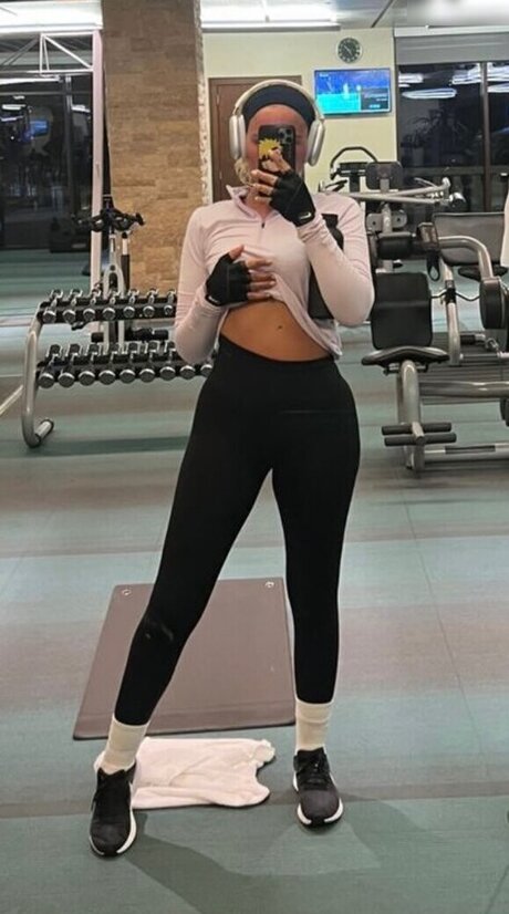 巨乳のオンリーファンズ 美しいポルノ 写真