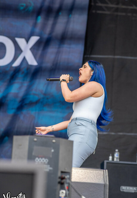 肉厚マンコオンリーファンズ セクシー 画像