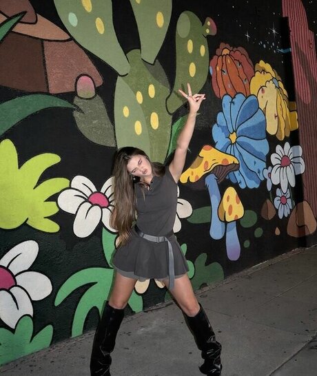 Savannah Clarke 完璧なモデル アーカイブ