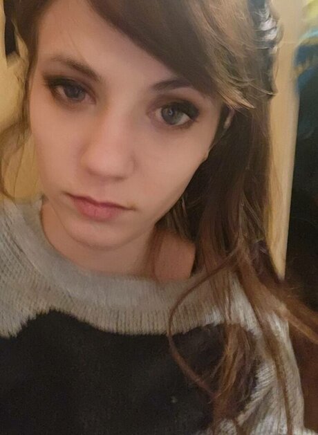 Ariel Harris ヌードモデル ギャラリー