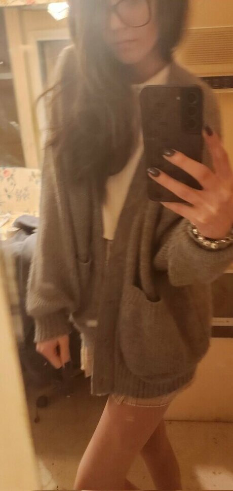 Ariel Harris 高品質モデル 写真