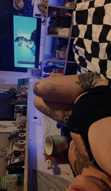 自然な赤毛のオンリーファンズ 無料xxx 画像