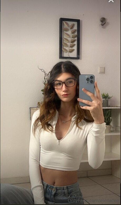 Elenafee ポルノスター ホット 写真