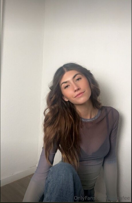 Elenafee ポルノスター ヌード ギャラリー