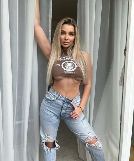 巨乳のオンリーファンズ ポルノ アーカイブ