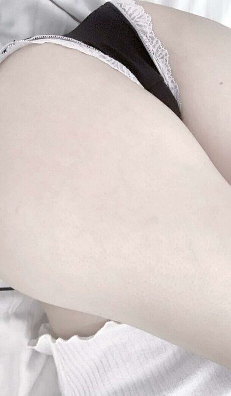 dumbkittteen アート女優 写真