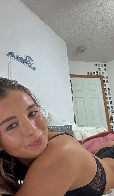 ティーンウェブカメラOnlyFans エロ 画像