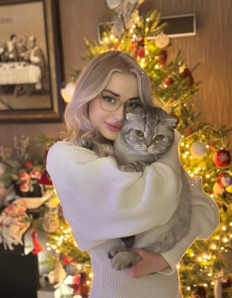 GloriaMatvien セックス女優 写真