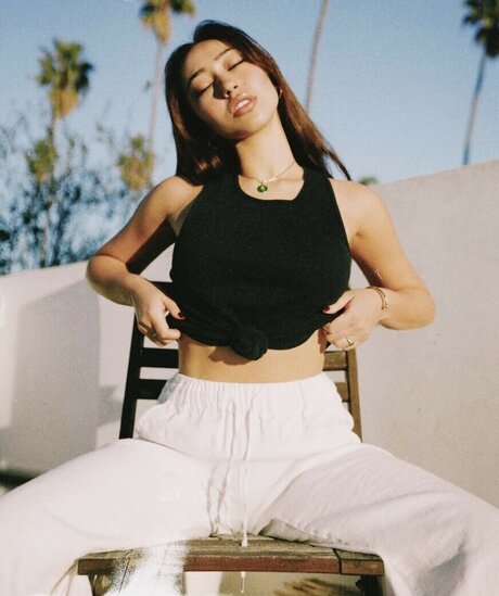 かわいいシーメールオンリーファンズ 美しいポルノ 写真