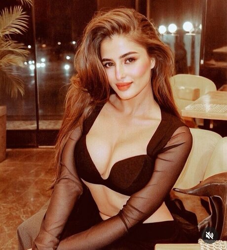 Sarahonthegram かわいいモデル 写真