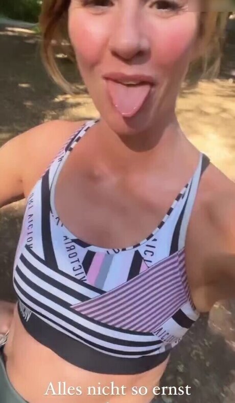 ゲイランジェリーOnlyFans ヌード 写真