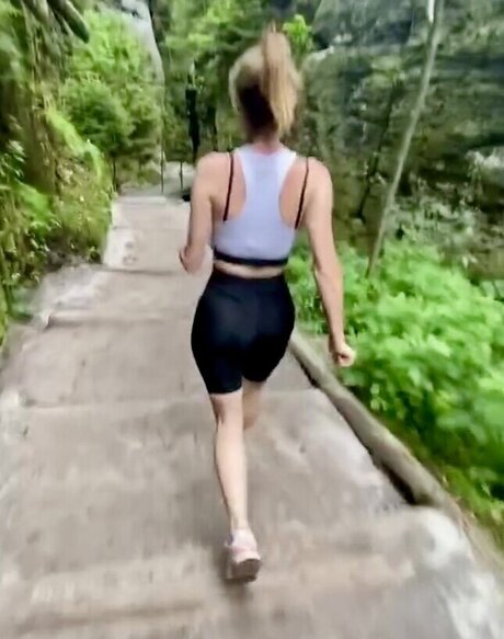 Mareile H ppner エロティック女優 画像