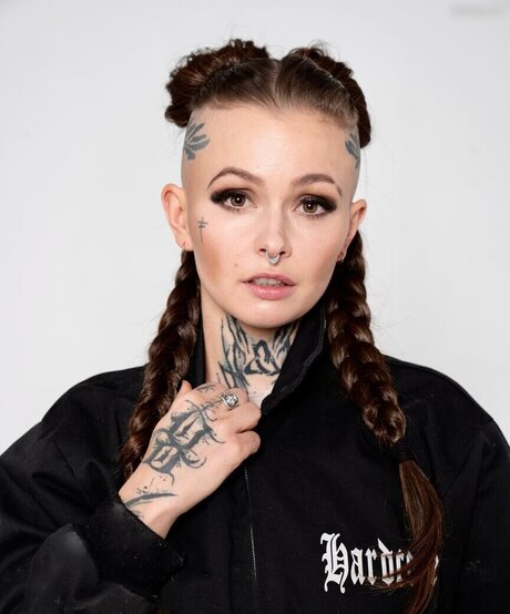 赤毛の熟女オンリーファンズ エロチック ギャラリー