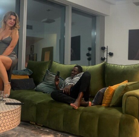 Laranosk Laranovskvip ポルノスター ホット ギャラリー