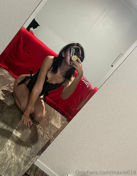 Maxie618 アダルト女優 画像
