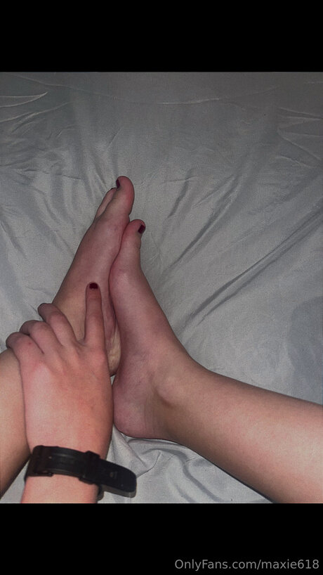 背が高くて巨乳のOnlyFans ポルノ 画像