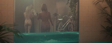 Sondra Locke ホットなポルノスター 写真