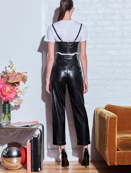 スマイルオンリーファンズ ポルノ 画像