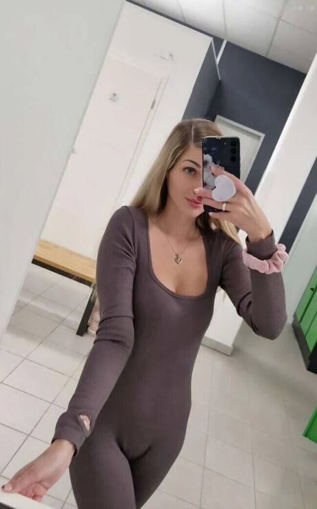 its sunny93 高品質のポルノスター 写真