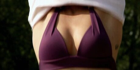 Anne Menden 独占モデル 写真