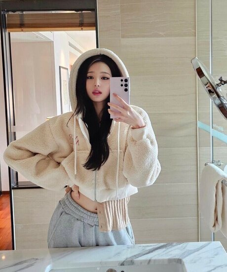 太めのブロンドオンリーファンズ ホットセクシー ギャラリー