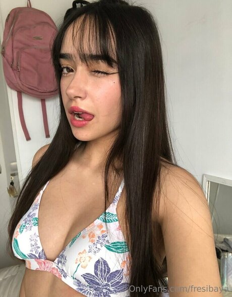 fresibaya ポルノ女優 写真