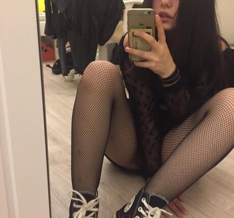 pizzahubbbb アート女優 写真