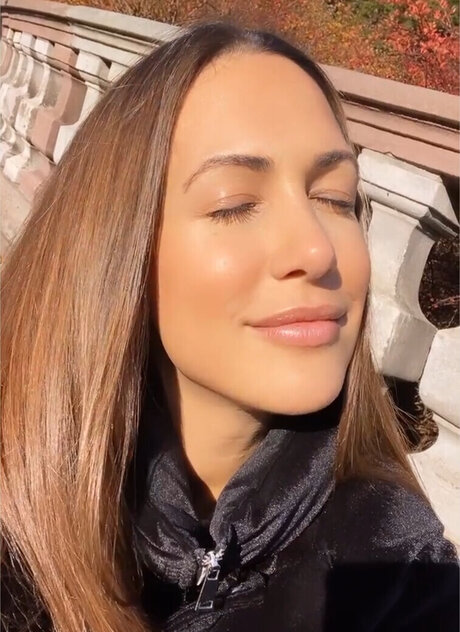 巨乳の熟女オンリーファンズ セクシーxxx 画像