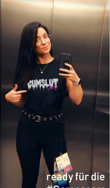 FreakinMagical HDスター 写真