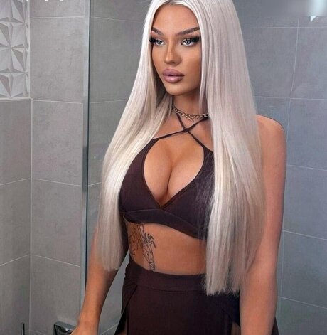 Elaine Victoria 完璧なモデル ギャラリー