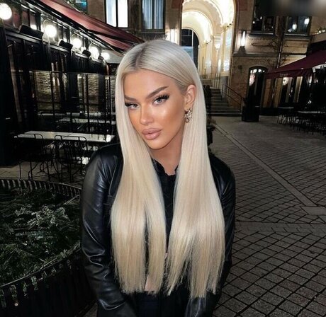 Elaine Victoria 素敵な女優 画像