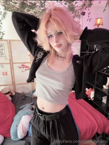 Femboyhami 無料モデル 写真
