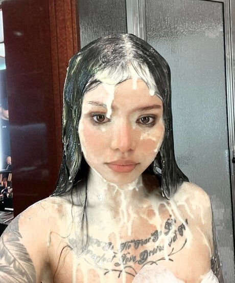 巨乳の熟女オンリーファンズ アート裸 アーカイブ