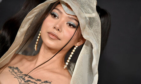 熟女クーガーオンリーファンズ ベスト 写真