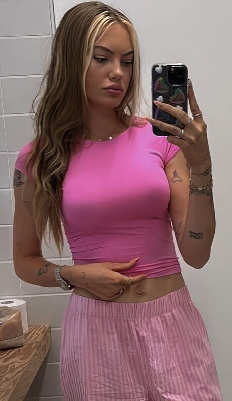 ママの足OnlyFans 無料セックス 画像