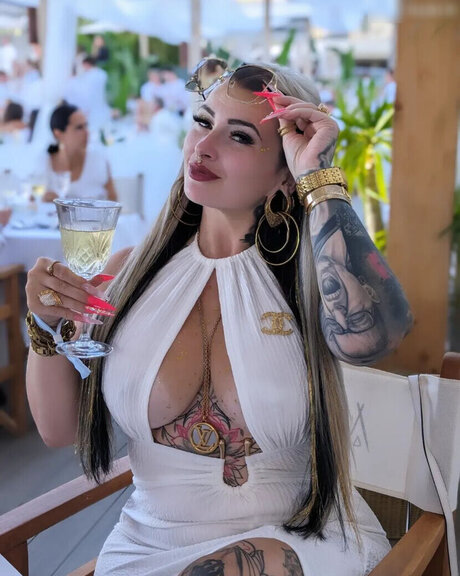 小人少女オンリーファン トップ 写真