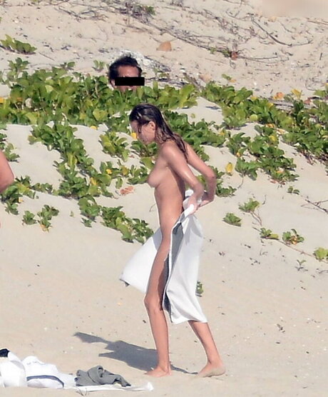 主観視点の手コキOnlyFans ホット ギャラリー