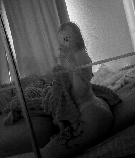 大学生のオンリーファンズ 無料xxx 画像