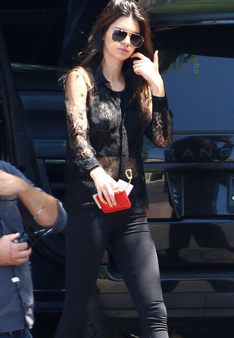 フィットネスインフルエンサーオンリーファンズ ホットセックス 画像