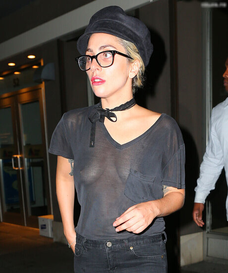 巨乳ナースOnlyFans ポルノ アーカイブ