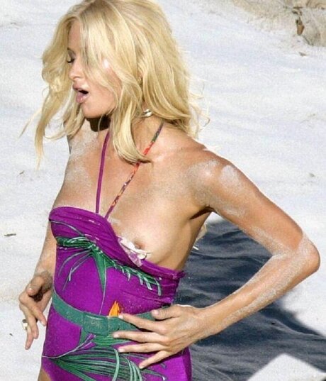 ブラックマジックオンリーファンズ ヌード アーカイブ