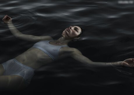 熟女アマチュアオンリーファンズ アート裸 写真