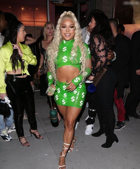 熟女のおまんこオンリーファンズ ポルノ 写真