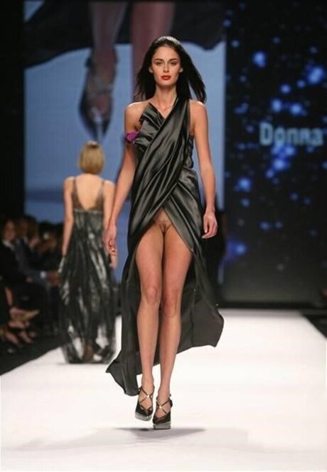 バレーボール オンリーファンズ ヌード 画像