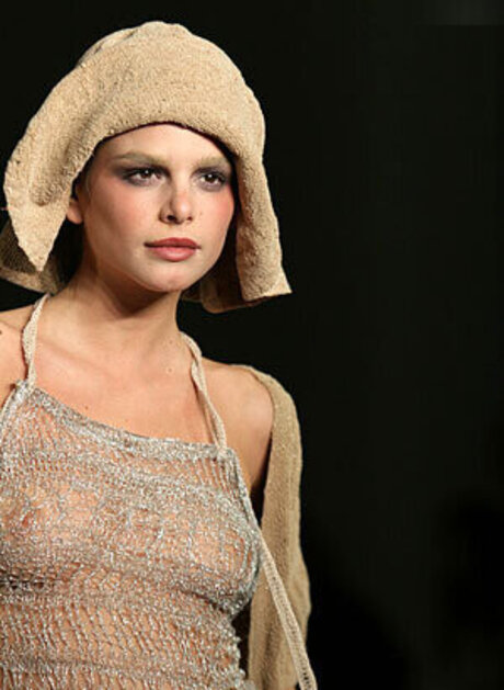 ブッシュ・オンリーファンズ 無料 写真