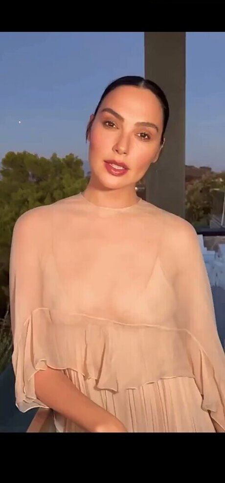 ビデオ通話 オンリーファンズ 無料セックス アーカイブ