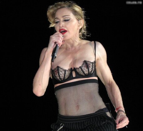 足ヌードオンリーファンズ セクシーxxx 写真