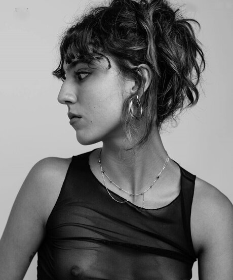 母乳オンリーファン ホットヌード 画像